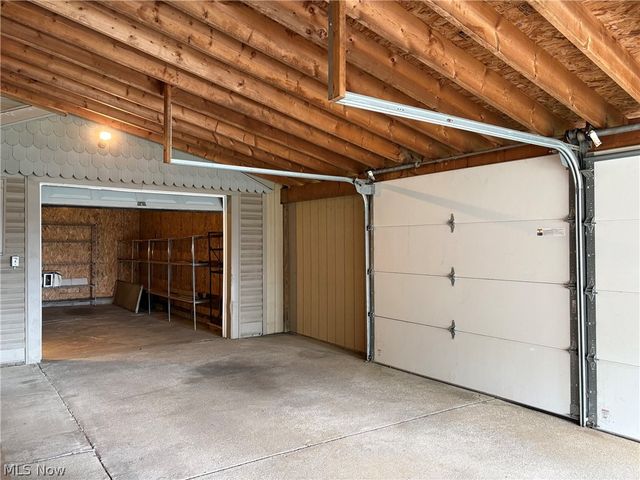 363 E Park Avenue, Barberton, OH 44203