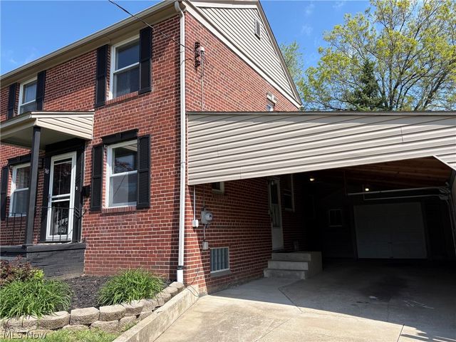 363 E Park Avenue, Barberton, OH 44203