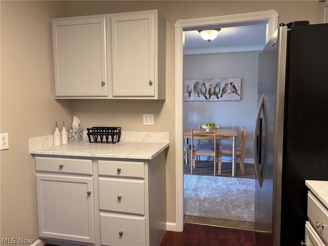 363 E Park Avenue, Barberton, OH 44203