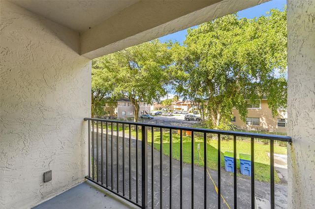 10001 W Atlantic Blvd 221, Coral Springs, FL 33071