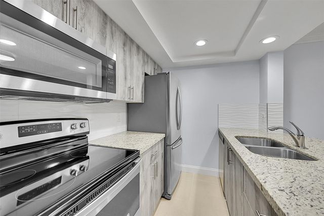 10001 W Atlantic Blvd 221, Coral Springs, FL 33071