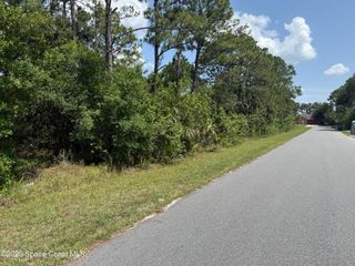 3273 San Miguel Avenue SE, Palm Bay, FL 32909