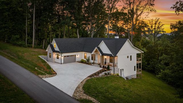 228 Winding Ridge, Blairsville, GA 30512