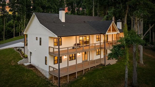 228 Winding Ridge, Blairsville, GA 30512