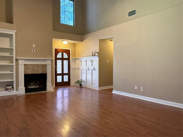 1026 Saint John Drive, Pearland, TX 77584
