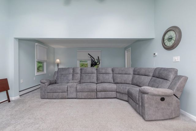 6 Steep Street, Merrimack, NH 03054