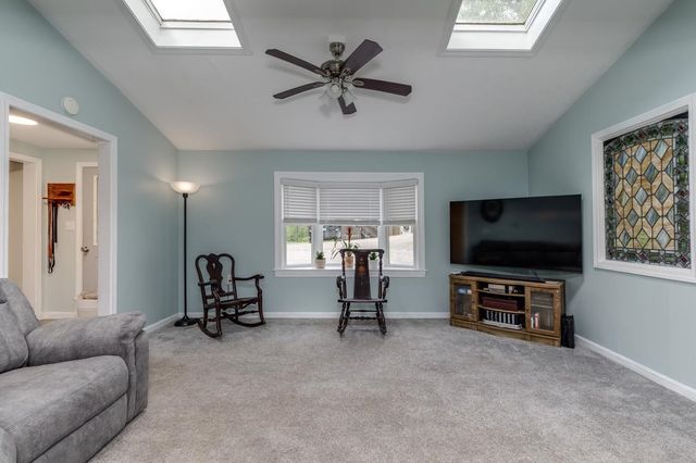 6 Steep Street, Merrimack, NH 03054