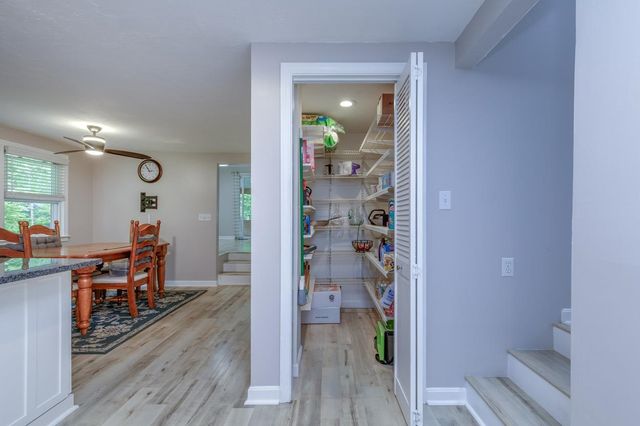 6 Steep Street, Merrimack, NH 03054