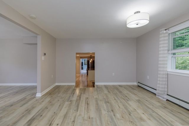 6 Steep Street, Merrimack, NH 03054