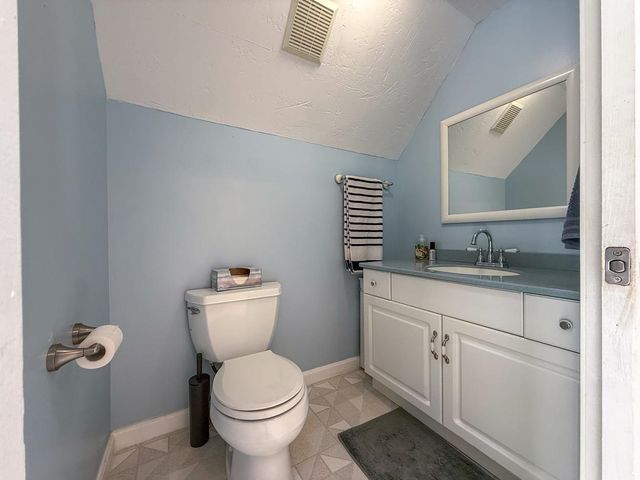 6 Steep Street, Merrimack, NH 03054