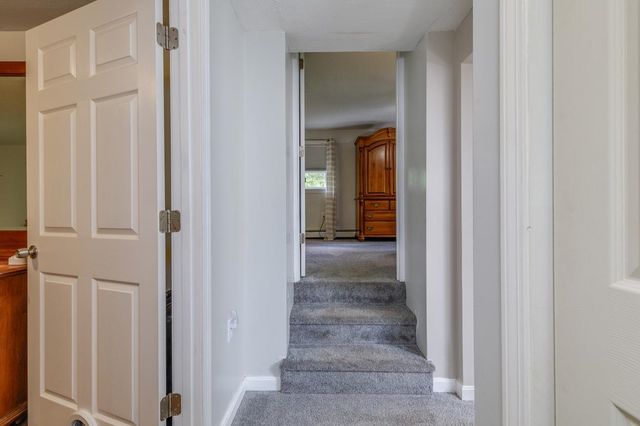 6 Steep Street, Merrimack, NH 03054