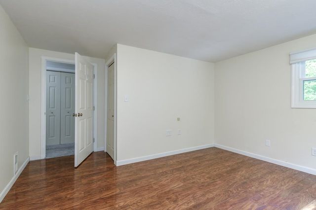 6 Steep Street, Merrimack, NH 03054