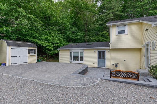 6 Steep Street, Merrimack, NH 03054