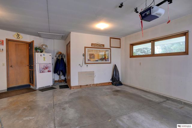 15208 S Third Street, Bennington, NE 68007