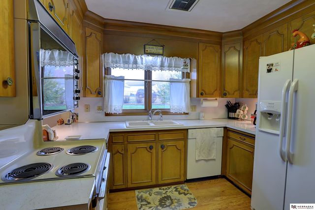 15208 S Third Street, Bennington, NE 68007