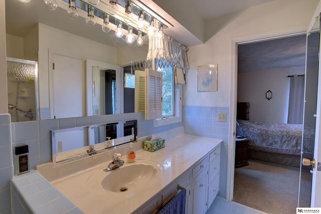 15208 S Third Street, Bennington, NE 68007