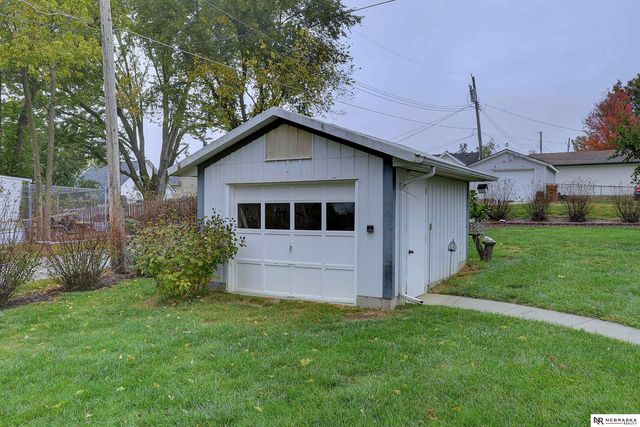 15208 S Third Street, Bennington, NE 68007