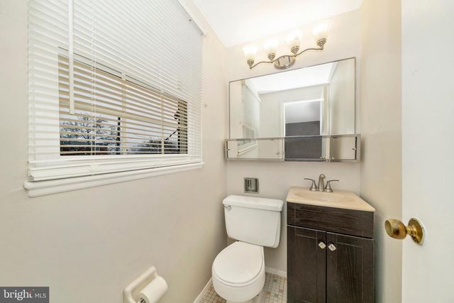 1134 CIRCLE DR, Halethorpe, MD 21227