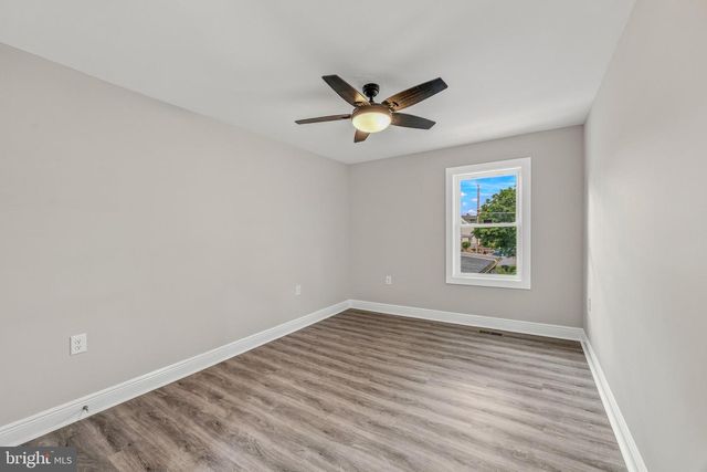 904 FLORIDA AVE, Martinsburg, WV 25401