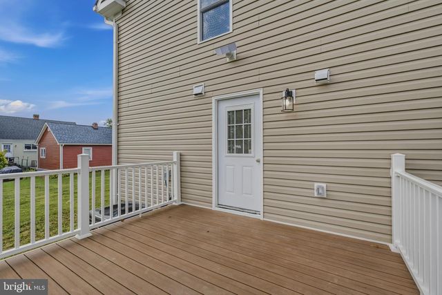 904 FLORIDA AVE, Martinsburg, WV 25401