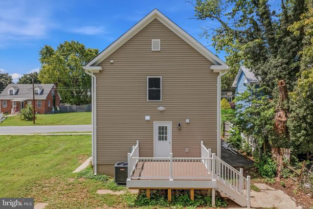 904 FLORIDA AVE, Martinsburg, WV 25401