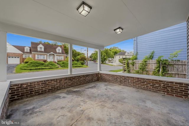 904 FLORIDA AVE, Martinsburg, WV 25401