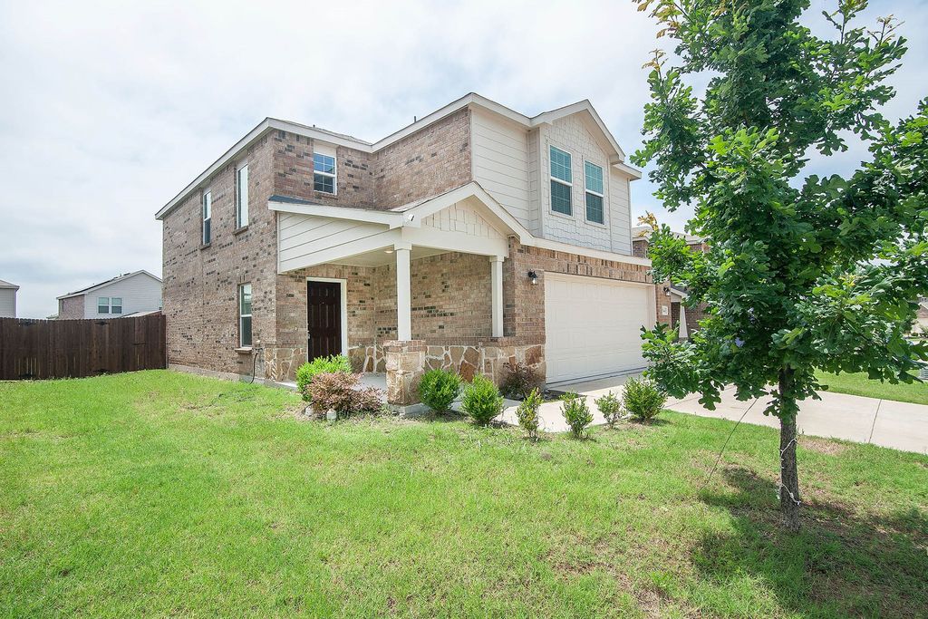 1544 Vega Drive, Forney, TX 75126