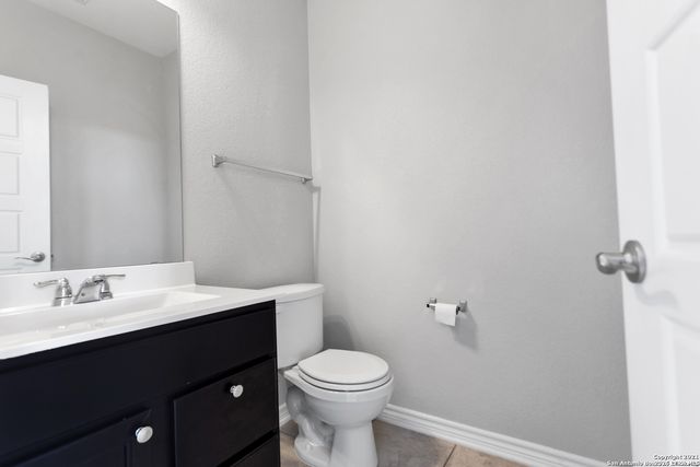 1302 Hummingbird, San Antonio, TX 78245