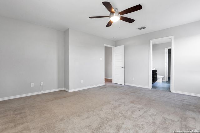 1302 Hummingbird, San Antonio, TX 78245