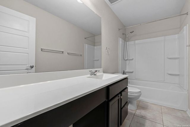 1302 Hummingbird, San Antonio, TX 78245
