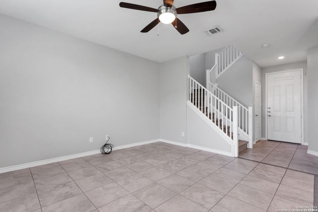 1302 Hummingbird, San Antonio, TX 78245