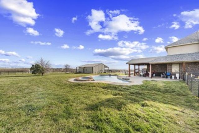 10550 Jackson Road, Krum, TX 76249