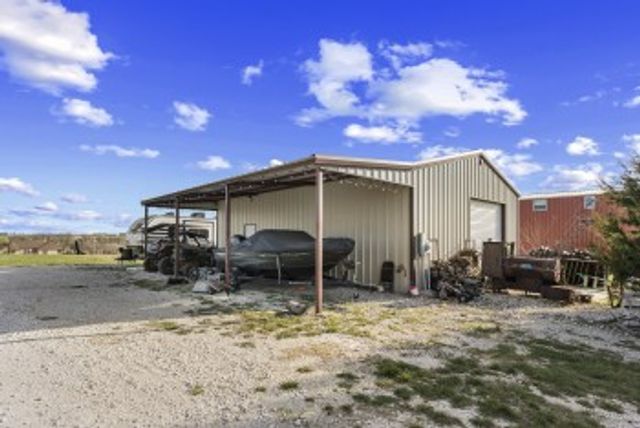 10550 Jackson Road, Krum, TX 76249