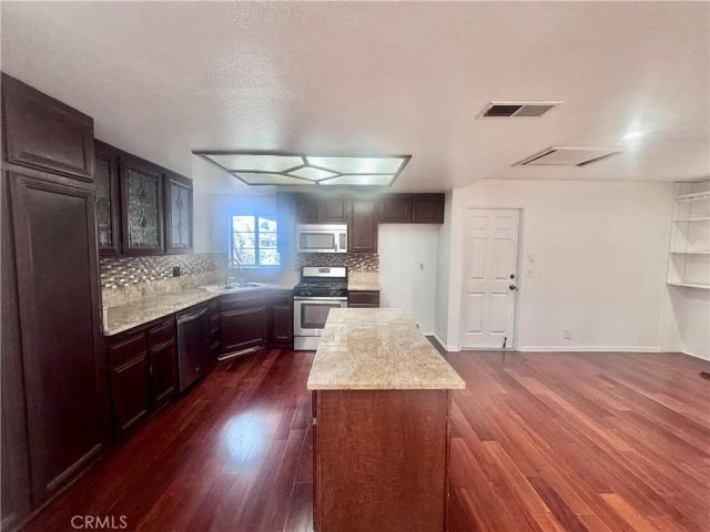 201 S Brookside Court, Anaheim, CA 92808