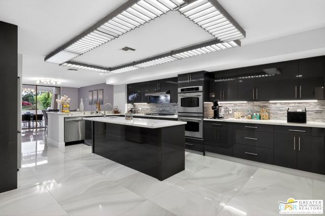 196 Kavenish Drive, Rancho Mirage, CA 92270