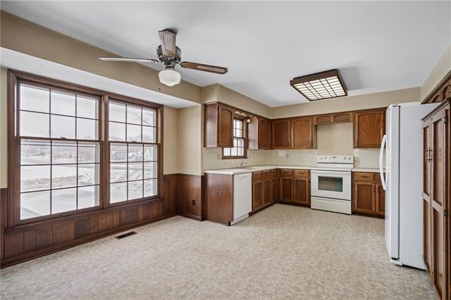 3628 NE Basswood Drive, Lee's Summit, MO 64064