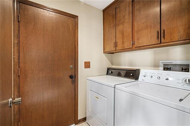 3628 NE Basswood Drive, Lee's Summit, MO 64064