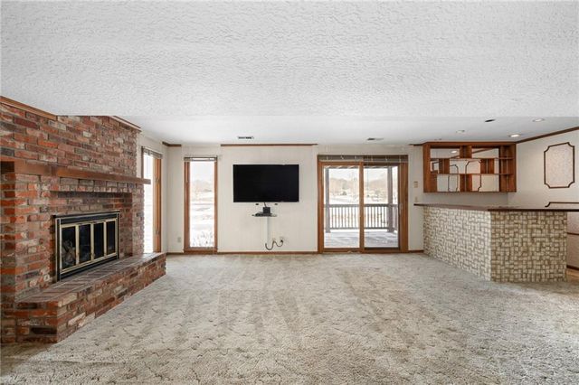 3628 NE Basswood Drive, Lee's Summit, MO 64064