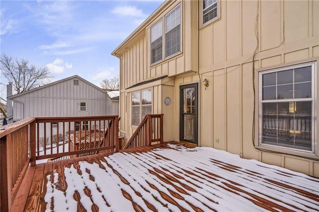 3628 NE Basswood Drive, Lee's Summit, MO 64064