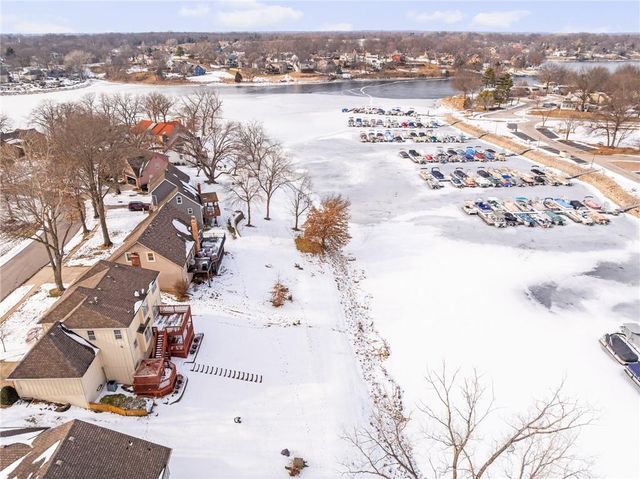 3628 NE Basswood Drive, Lee's Summit, MO 64064