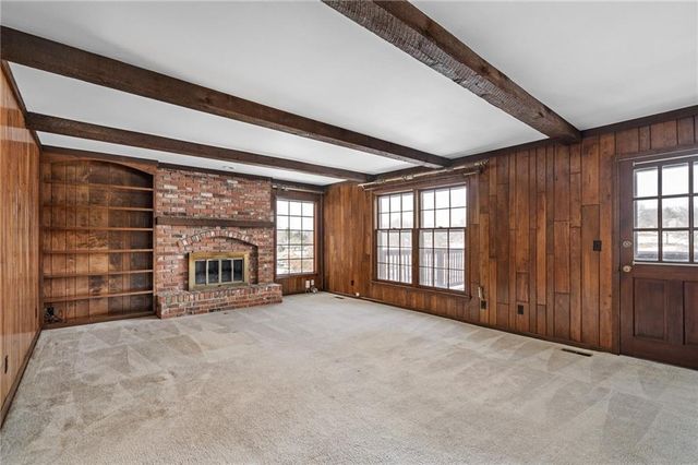 3628 NE Basswood Drive, Lee's Summit, MO 64064