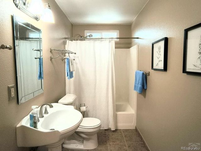 5910 Olympus Ln, Colorado City, CO 81019