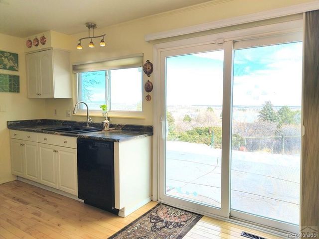 5910 Olympus Ln, Colorado City, CO 81019