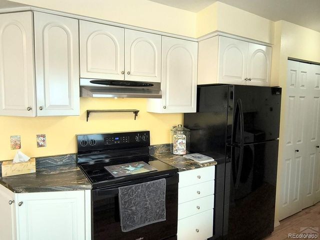 5910 Olympus Ln, Colorado City, CO 81019