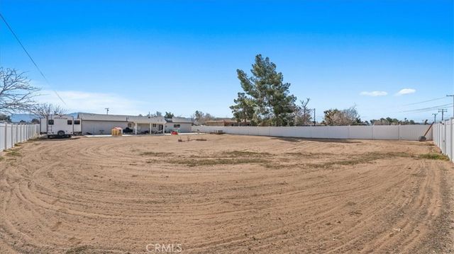 13020 Ojai Road, Apple Valley, CA 92308