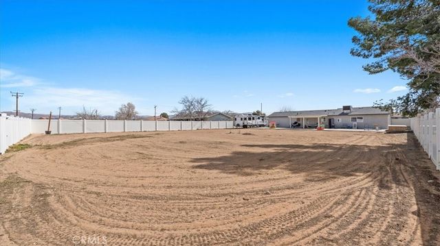 13020 Ojai Road, Apple Valley, CA 92308