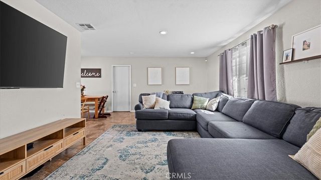 13020 Ojai Road, Apple Valley, CA 92308