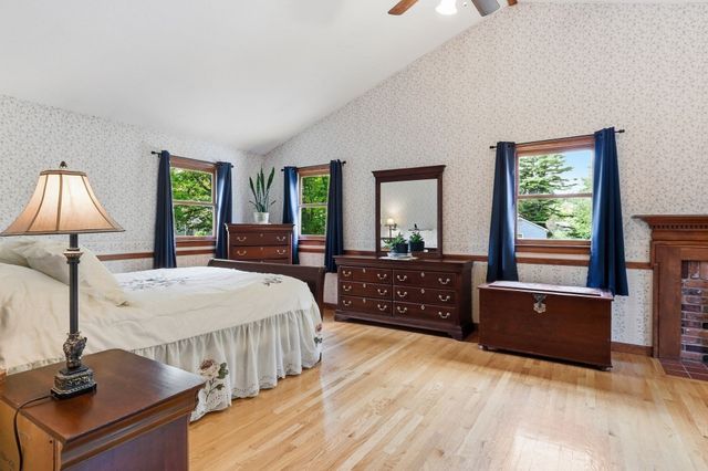 4 Edson Dr, Wilbraham, MA 01095