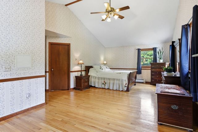 4 Edson Dr, Wilbraham, MA 01095