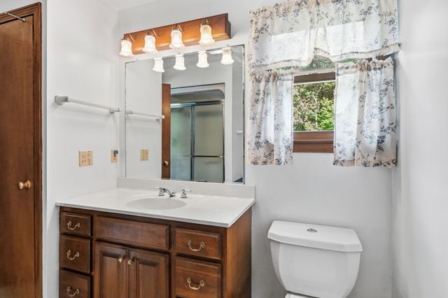 4 Edson Dr, Wilbraham, MA 01095